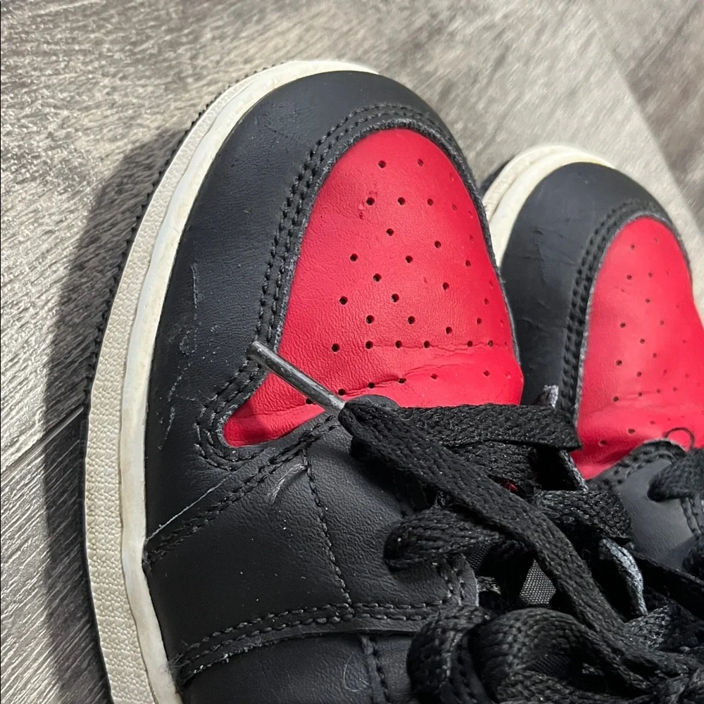 Jordan Kids Black and Red Mid-Top Sneakers GS size 6y (women’s 7)
